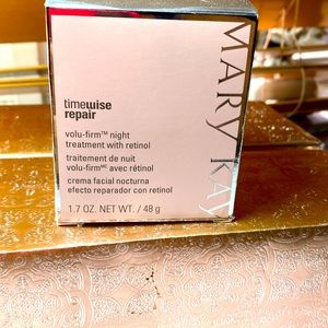 Timewise  MARY KAY . NEY.  repair , volu-firm  night